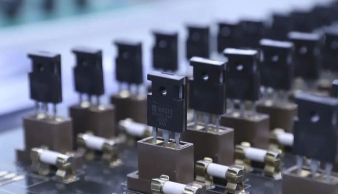 出售（onsemi）IGBT、MOSFET、SiC、Si/SiC 混合模塊、二極管和智能功率模塊 (IPM)
